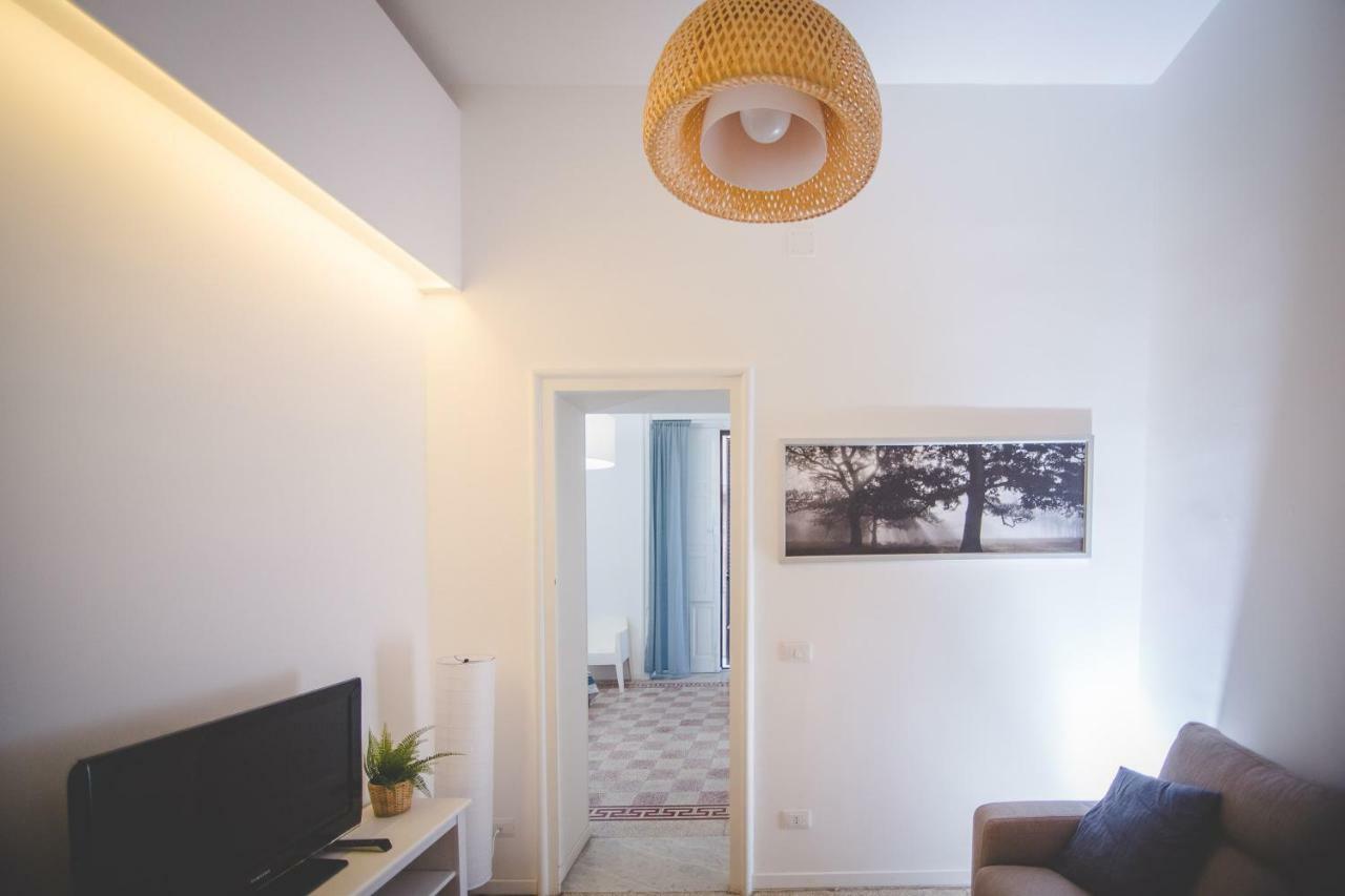 Dione Apartament Apartment Syracuse Exterior photo